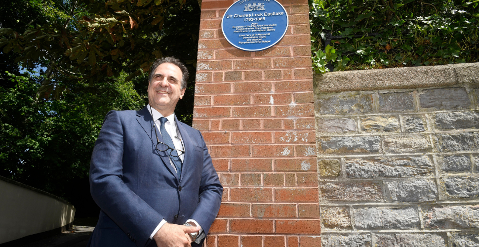 Sir Gabriele Finaldi, Director of the National Gallery, with the new Charles Eastlake Plaque 